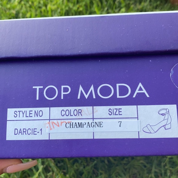 Heels - Picture 7 of 7